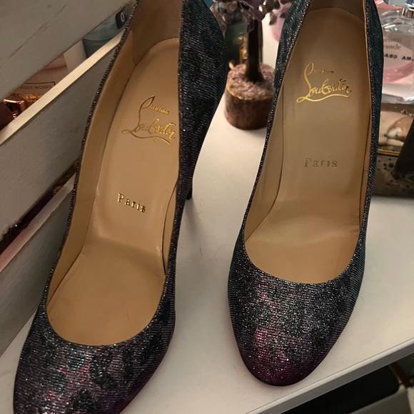 Brand new with tags Christian Louboutin - Picture 6 of 7